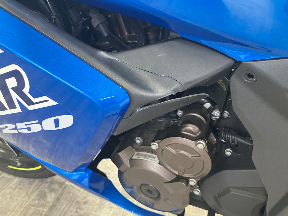 Suzuki GIXXER250SF — фото 5
