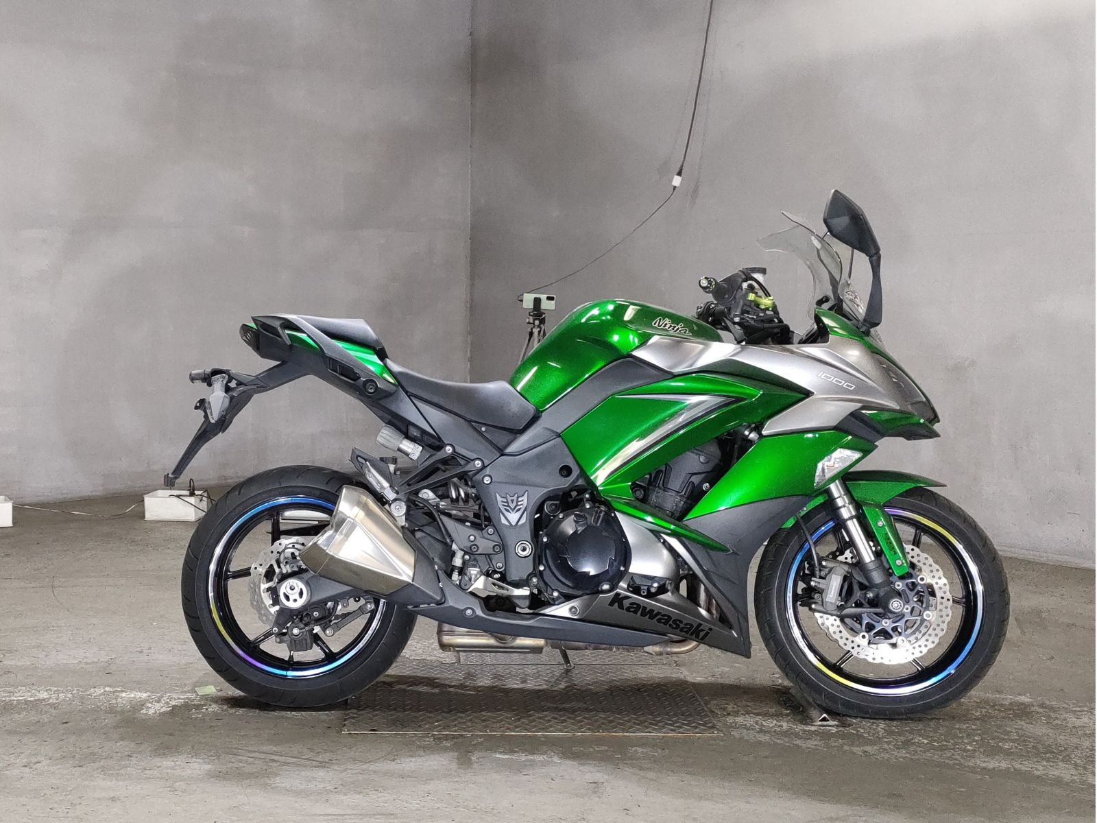 8063] Kawasaki NINJA1000 - ZXT00W-020482