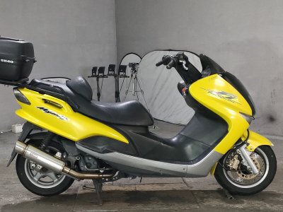 Yamaha MAJESTY 125