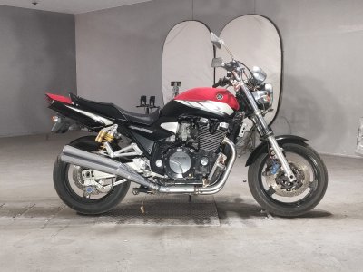 Yamaha XJR1300