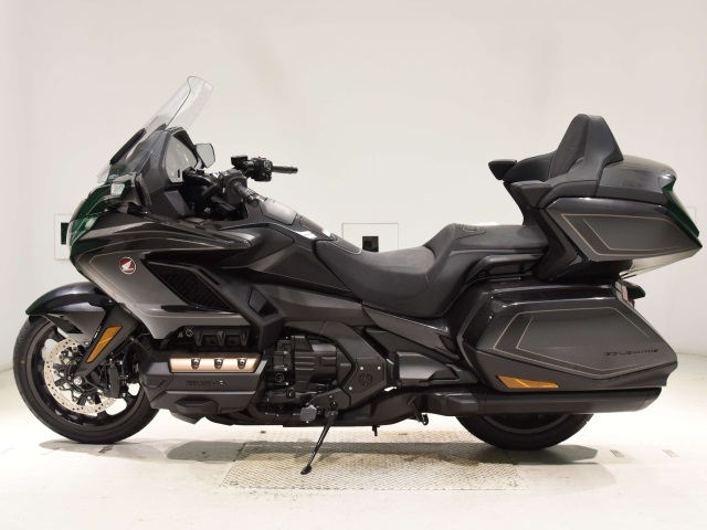 Honda GL1800 TOUR D — фото 2