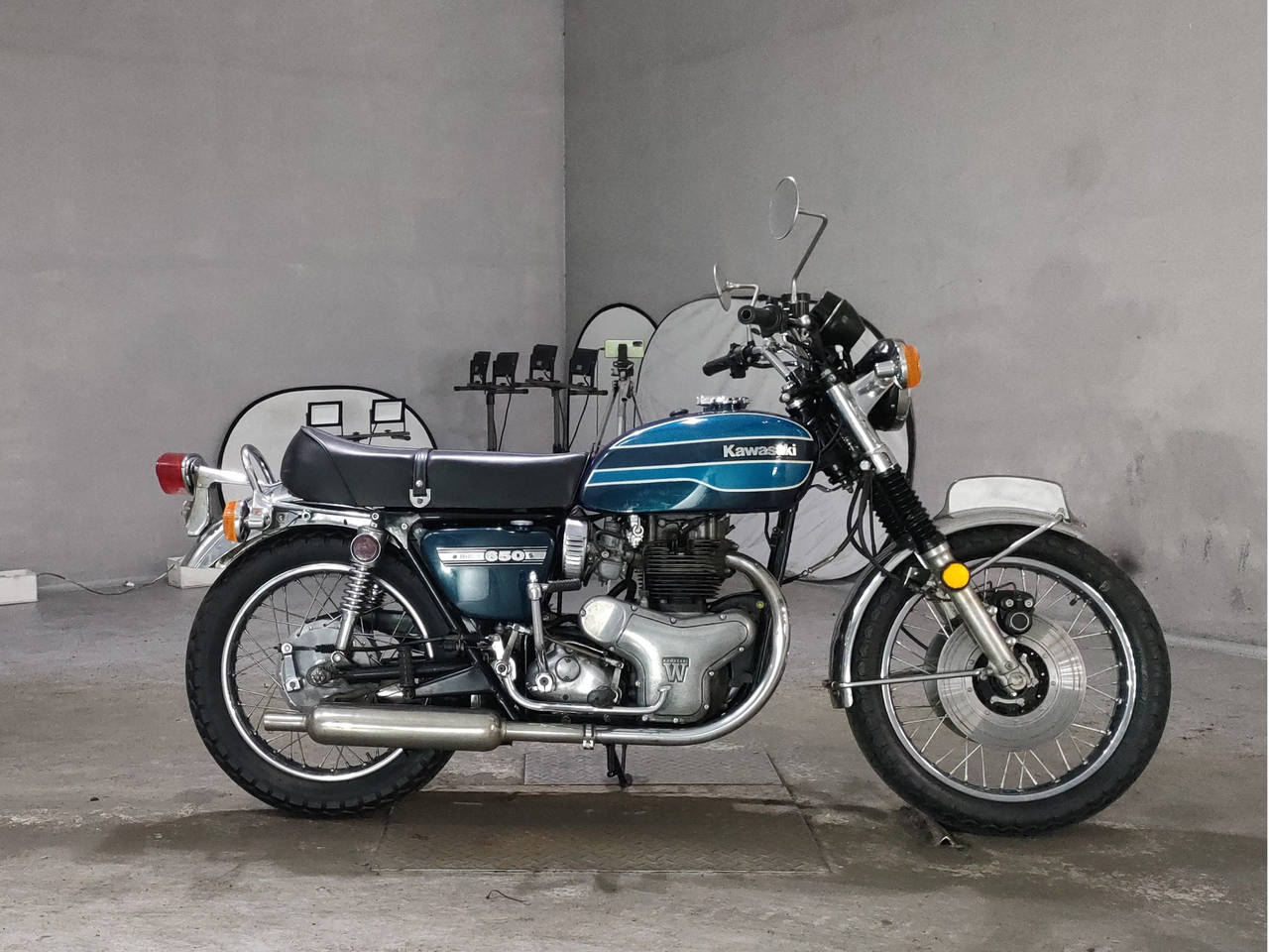 Kawasaki W3