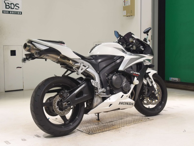 Honda CBR600RR — фото 5
