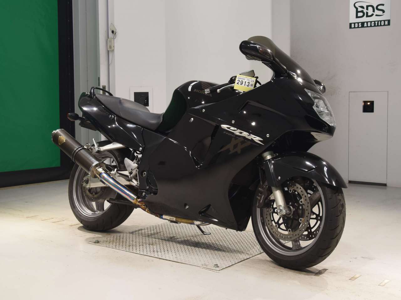 2913] Honda CBR1100XX BLACKBIRD - JH2SC35U05M800088