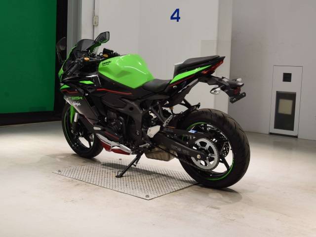 2660] Kawasaki NINJA ZX-25R - ZX250E-A16588