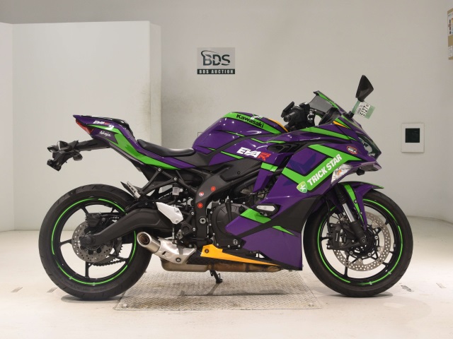 4469] Kawasaki NINJA ZX-25R - ZX250E-A21882