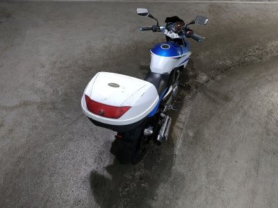 Suzuki GSR250 — фото 6