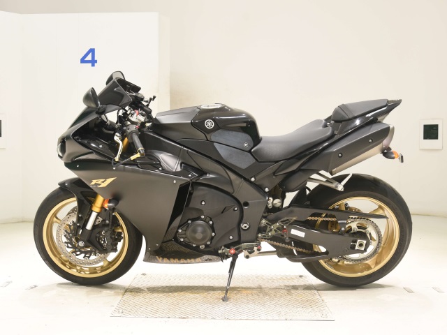 Yamaha YZF-R1 — фото 2