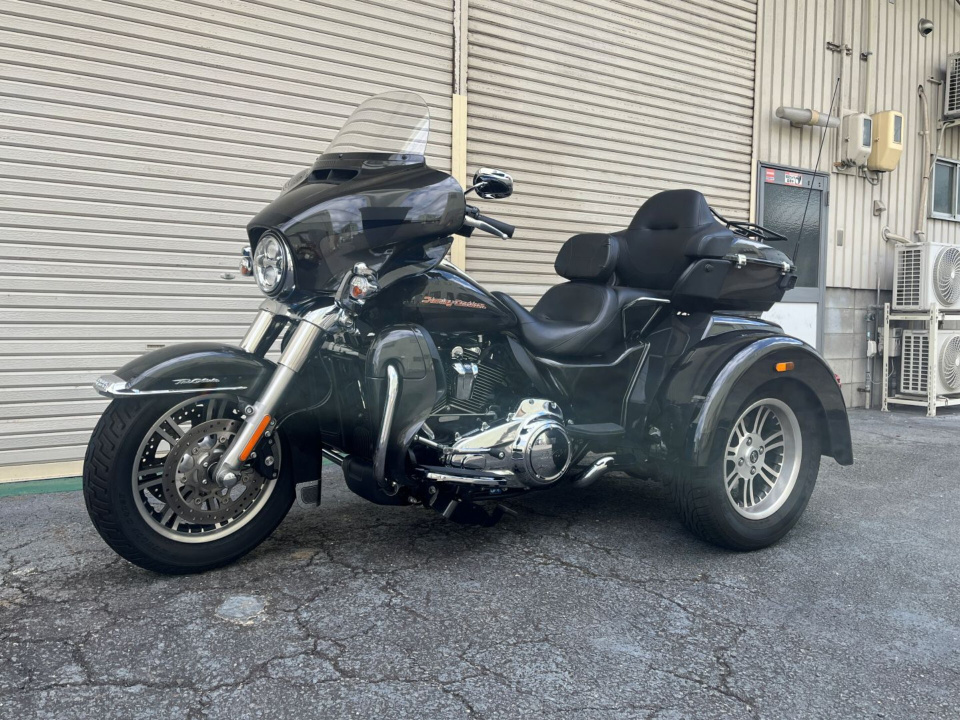 HD TRI GLIDE ULTRA CLASSIC FLHTCUTG1580 — фото 8