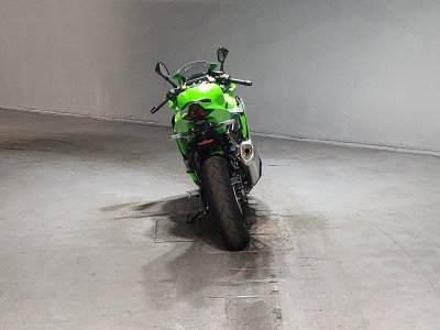 Kawasaki NINJA ZX-4RR — фото 4