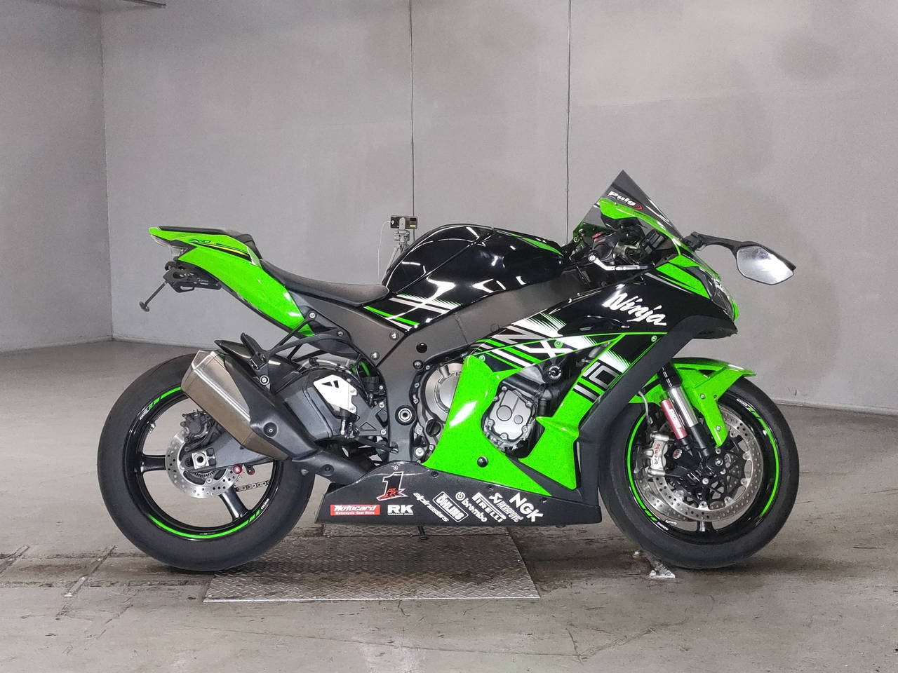 5073] Kawasaki NINJA ZX-10R - JKAZXT00SSA010077