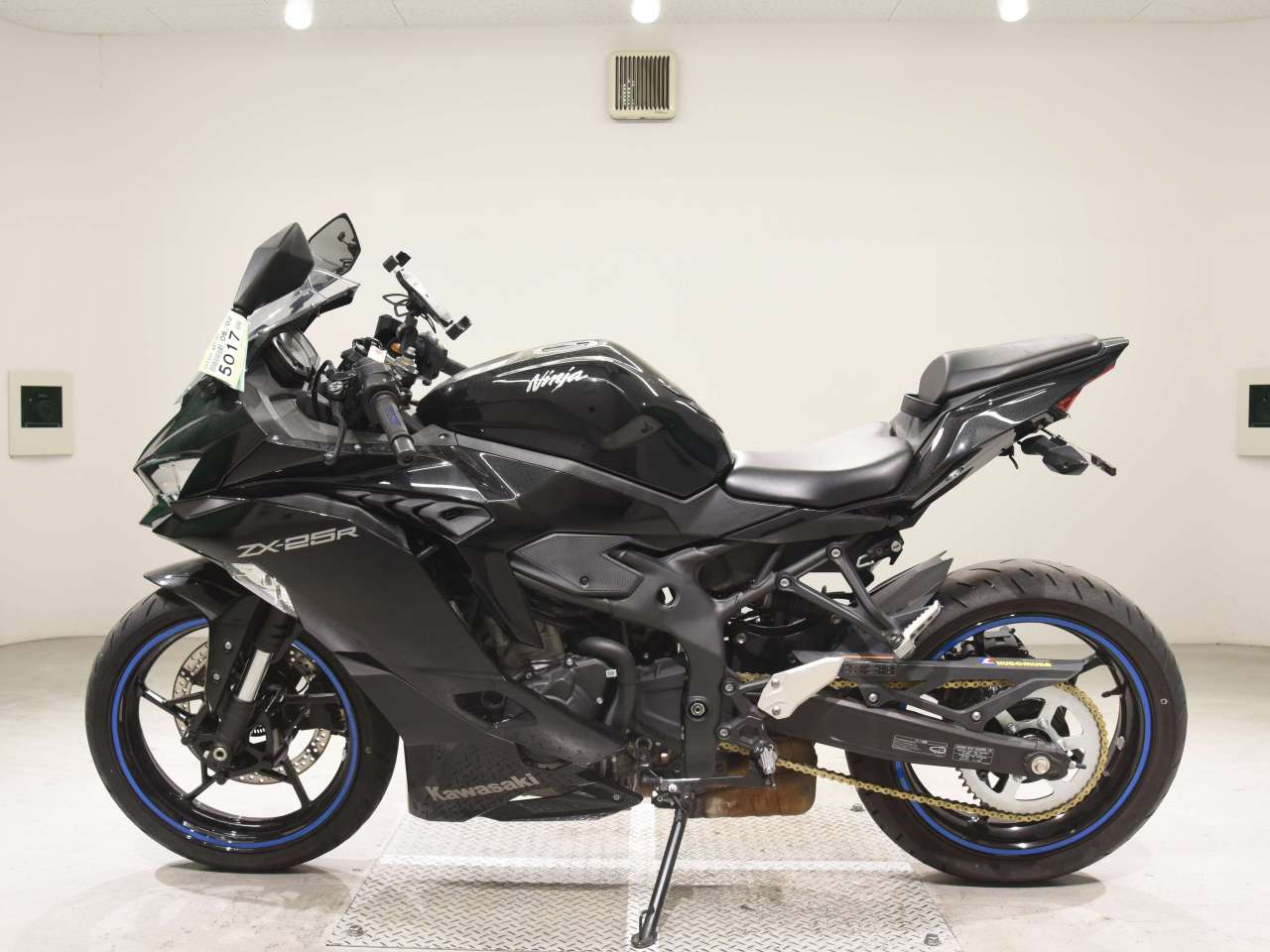、 5017] Kawasaki NINJA ZX-25R - ZX250E-A07164