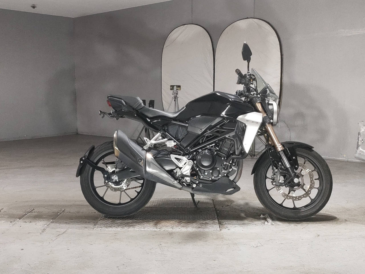 Honda CB250R, zdjęcie 1