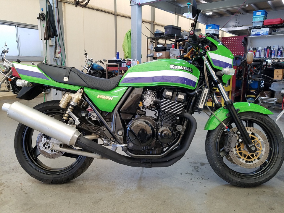 Kawasaki ZRX 400