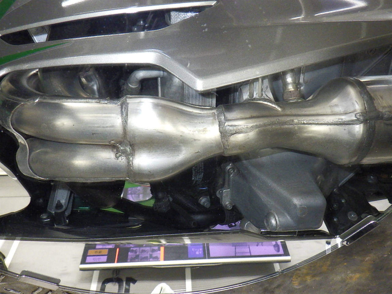 0363] Kawasaki NINJA H2 - ZXT02P-005333