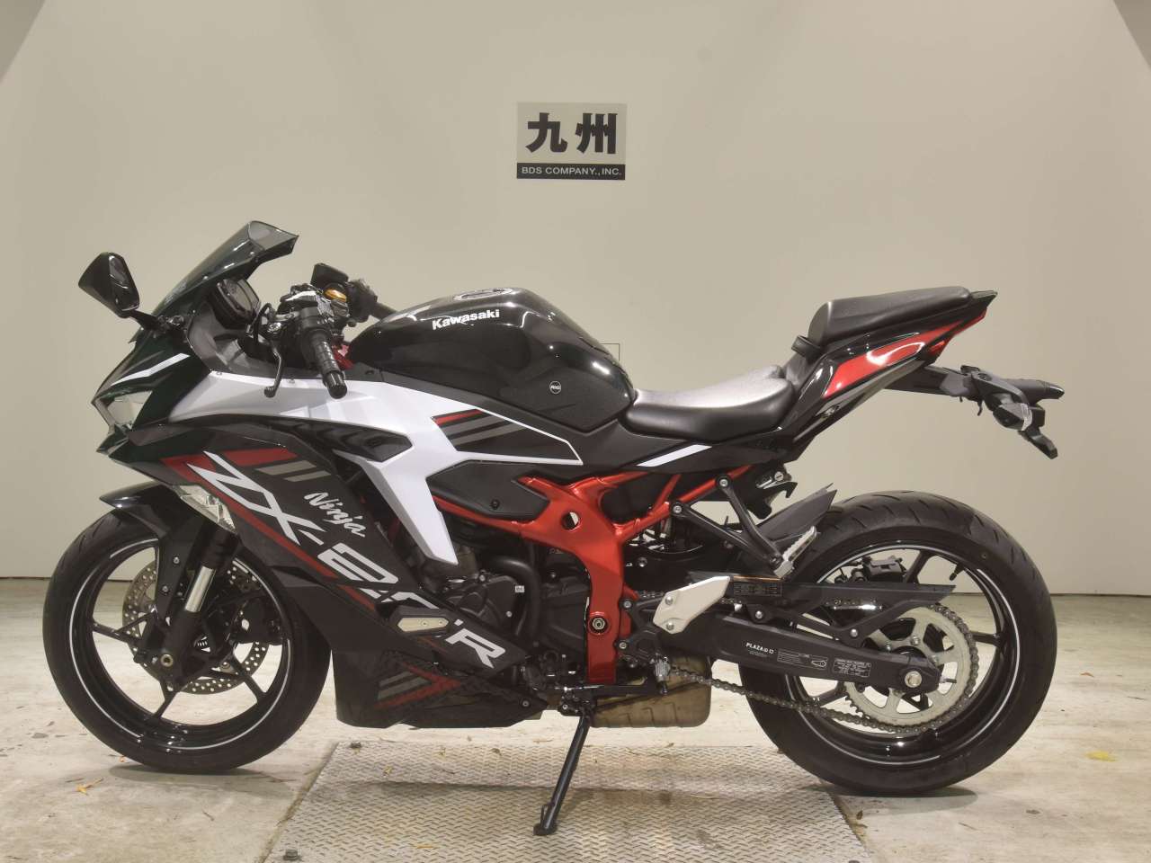 2661] Kawasaki NINJA ZX-25R - ZX250E-A02872