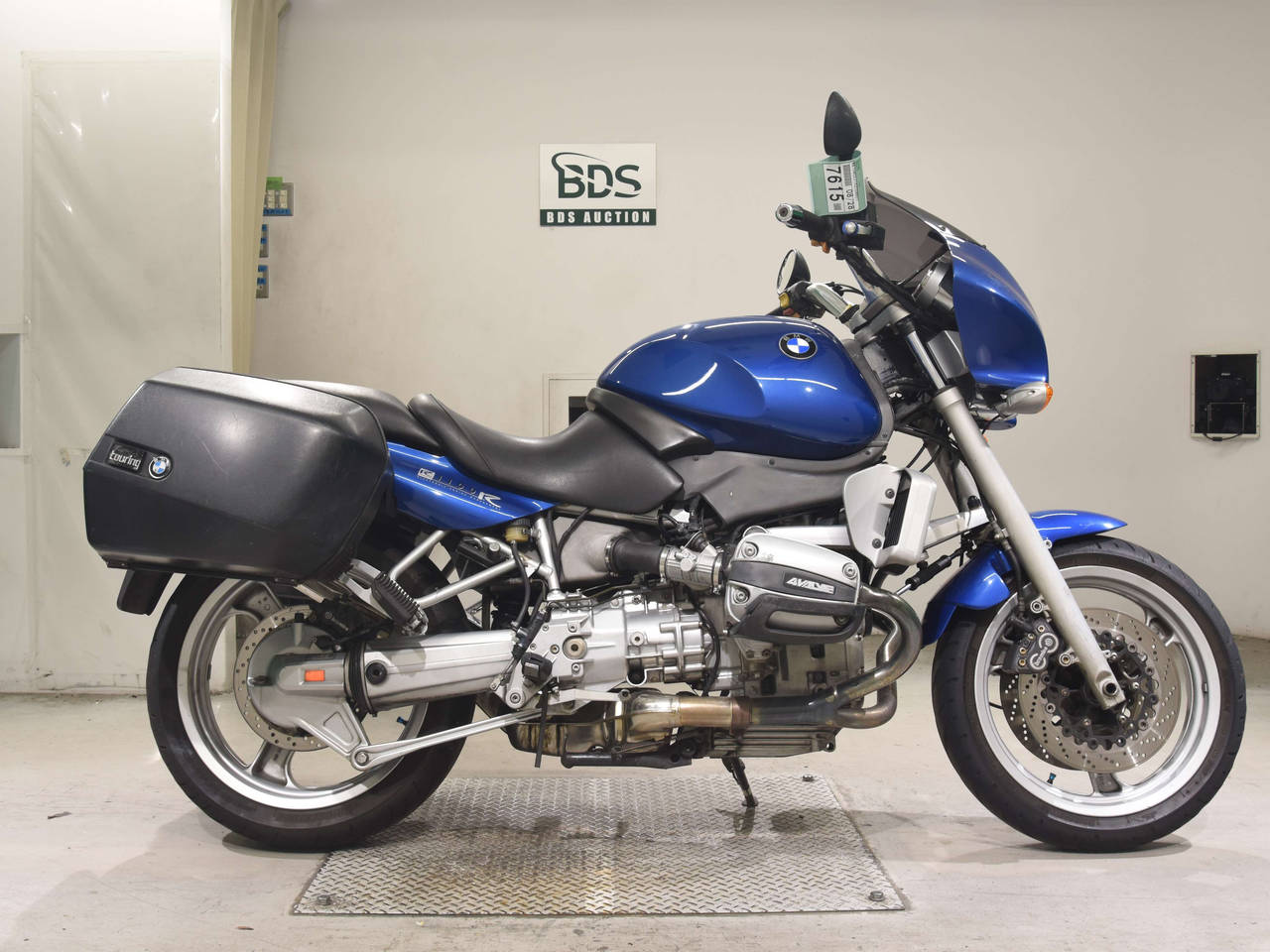 BMW R1100R, right