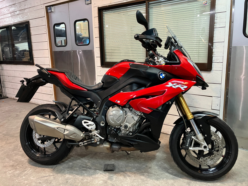 BMW S1000XR