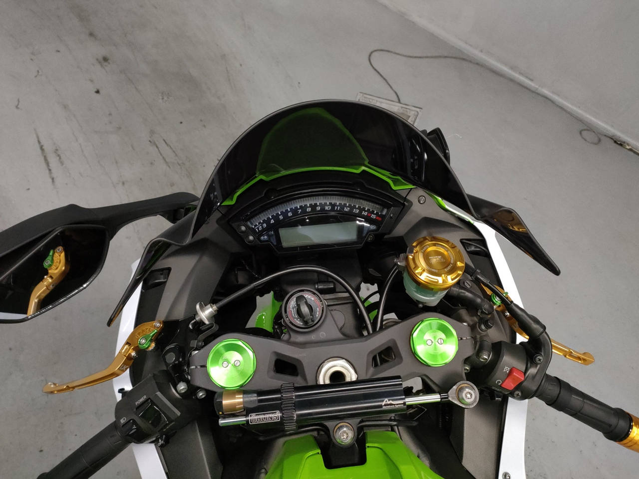 5550] Kawasaki NINJA ZX-10R - JKAZXT00JKA026018