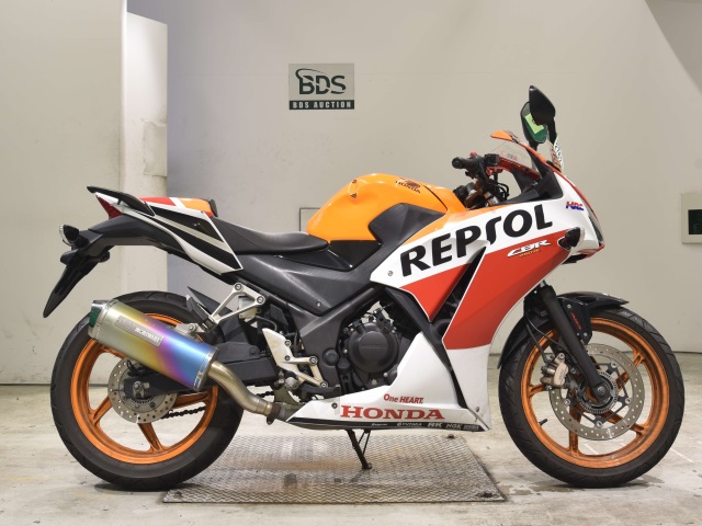 Honda CBR250RA