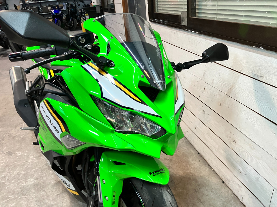 Kawasaki NINJA ZX-4RR — фото 19