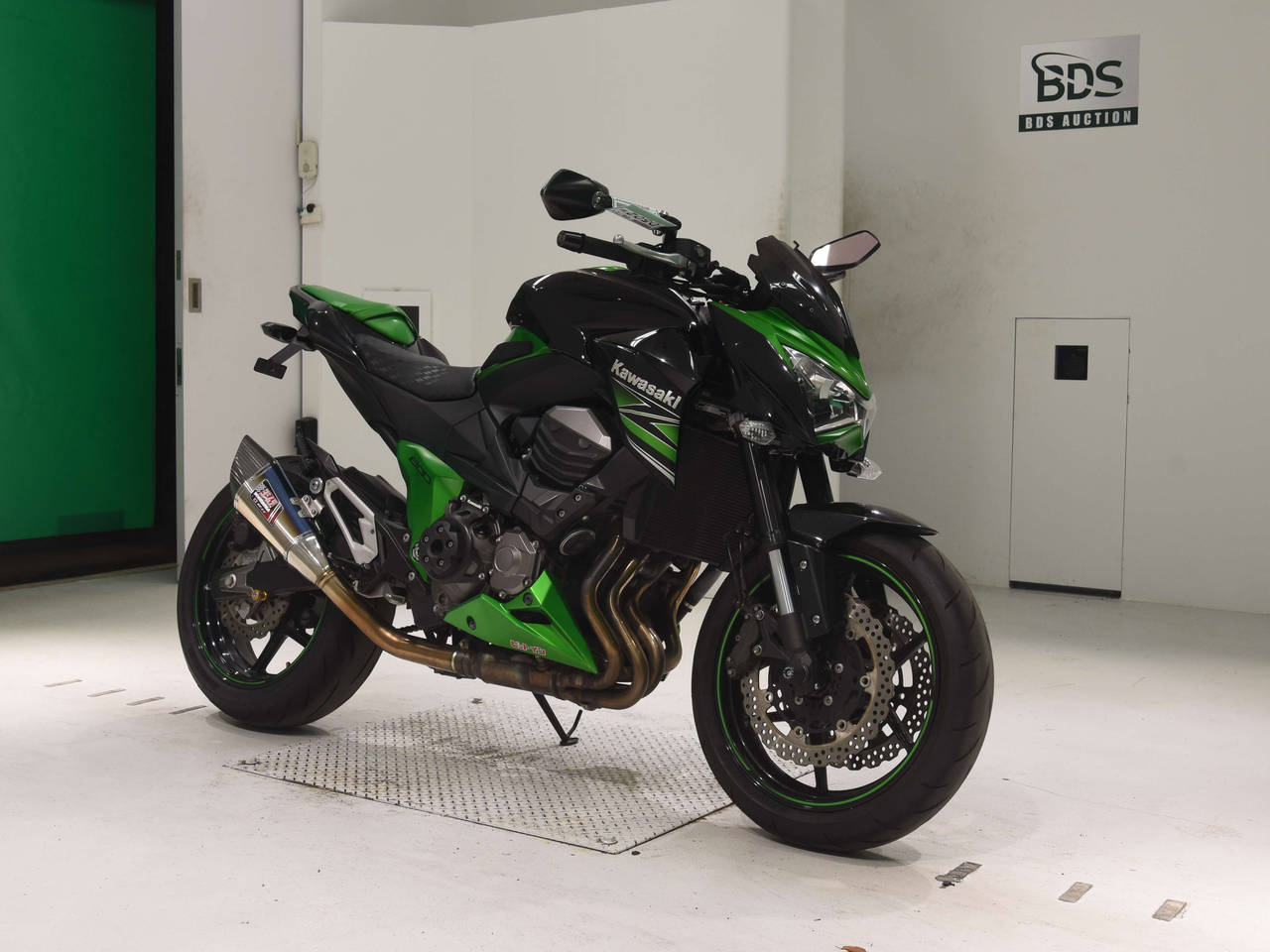 0502] Kawasaki Z800 - JKBZR800AADA03108