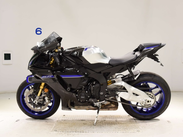 Yamaha YZF-R1M — фото 2