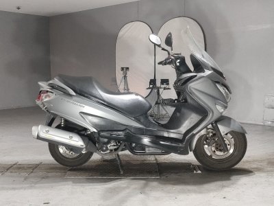 Suzuki BURGMAN 200