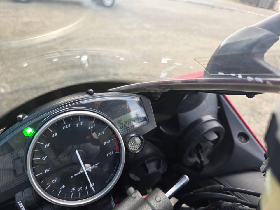 Yamaha YZF-R1 — фото 2