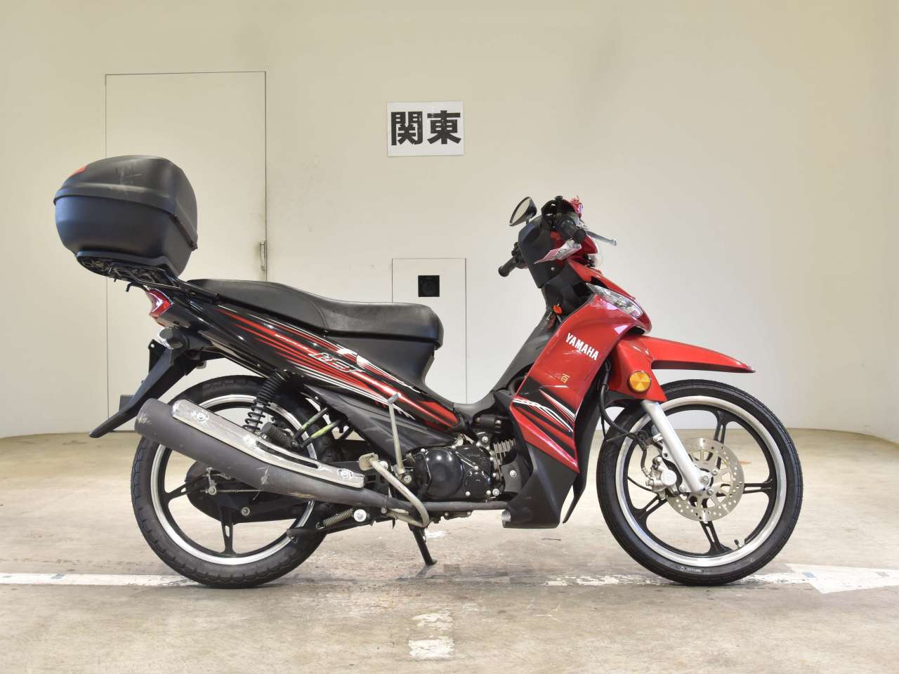 Yamaha I8 115