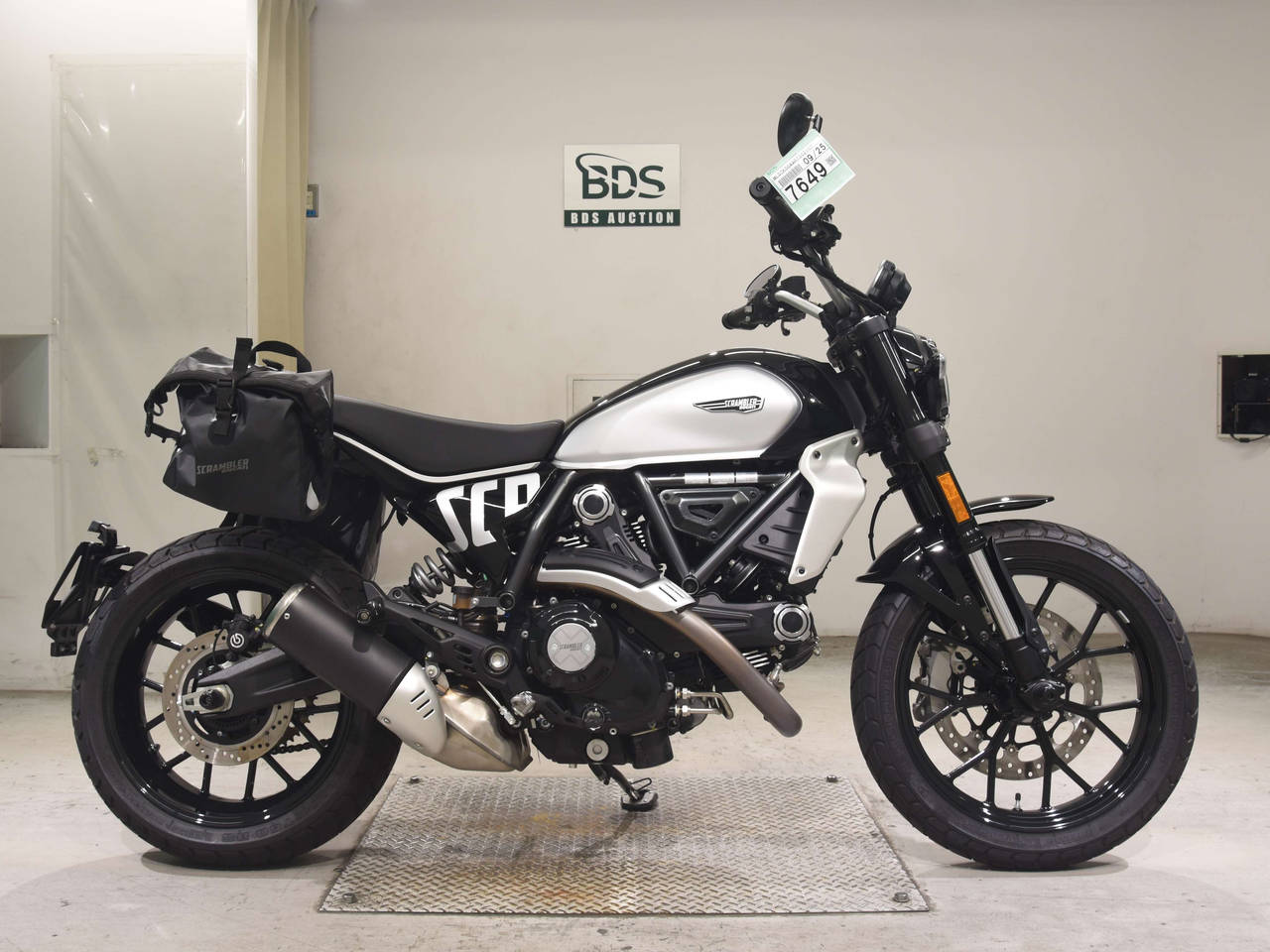 Ducati SCRAMBLER 803 ICON