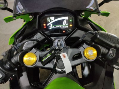 Kawasaki NINJA ZX-4RR — фото 5
