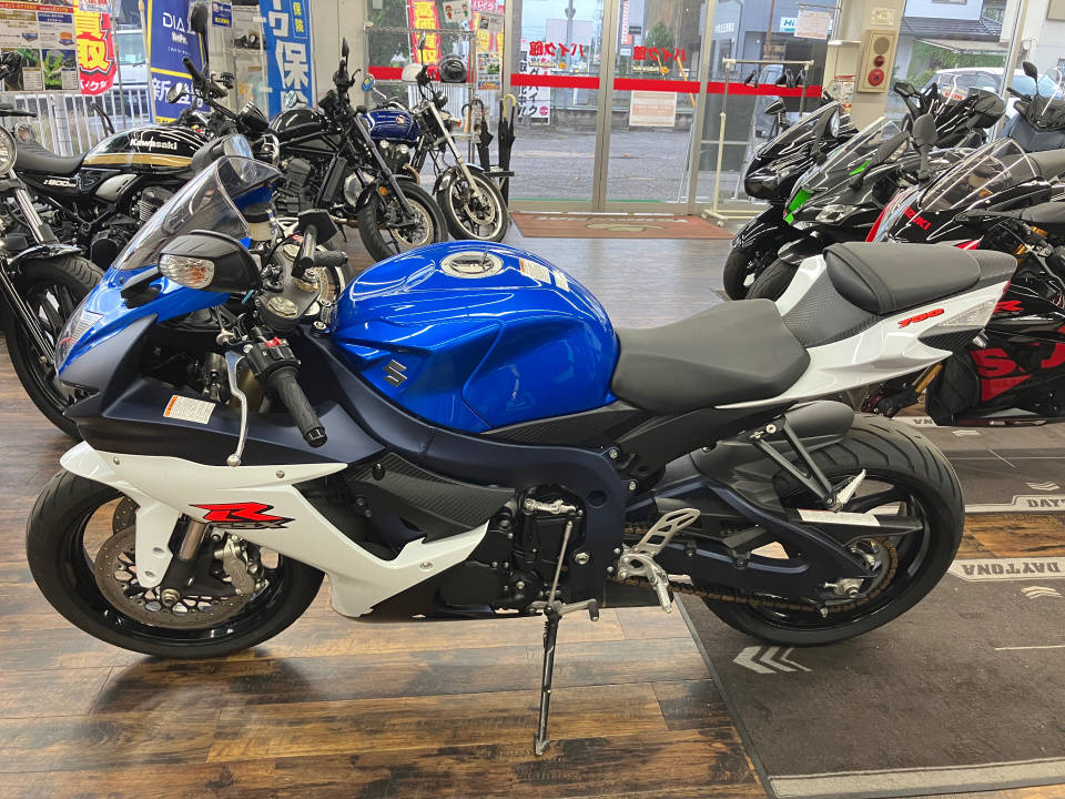 Suzuki GSX-R750 — фото 2