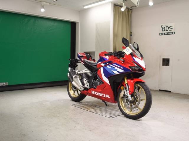 Honda CBR250RR — фото 3