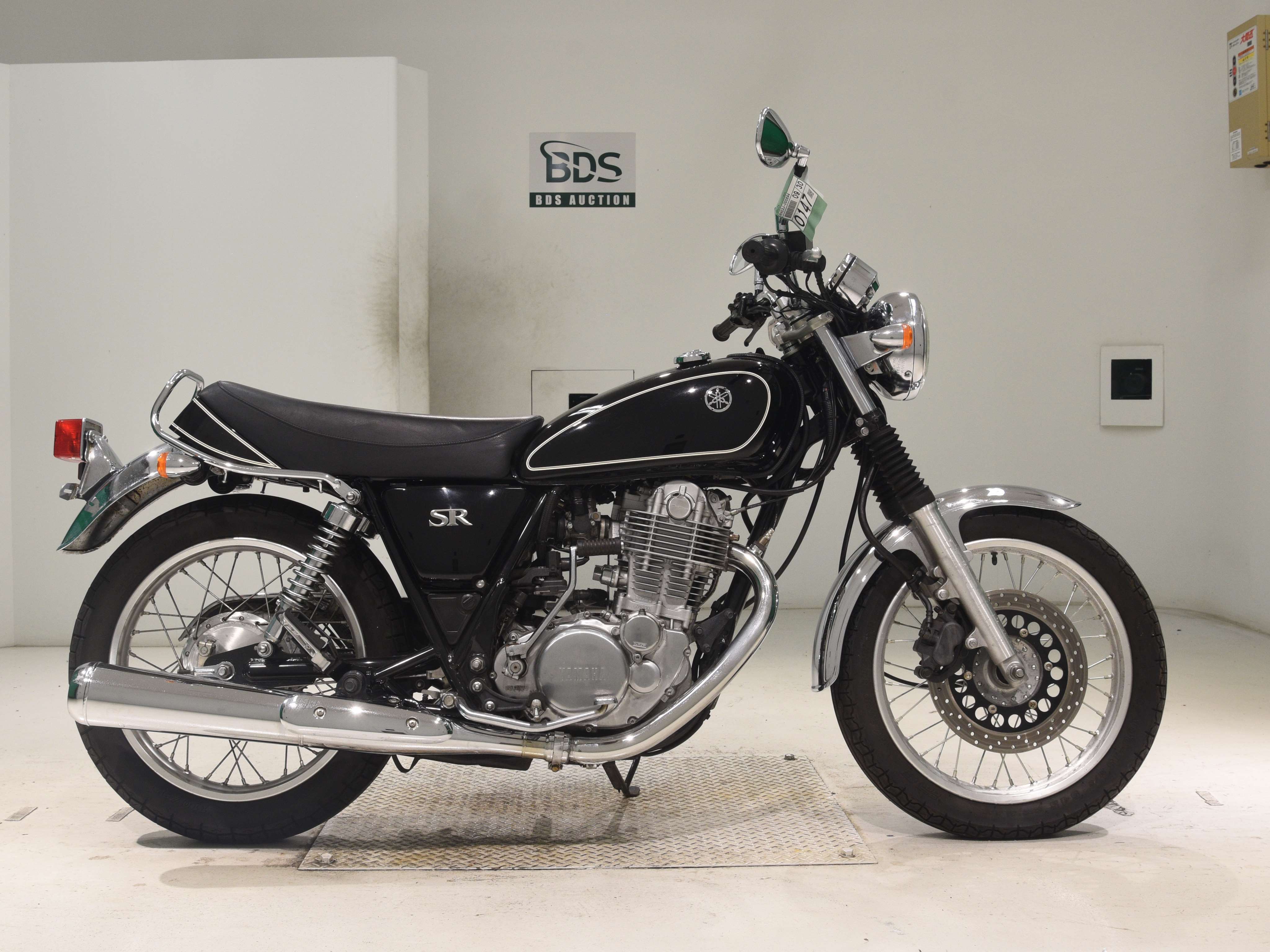 Yamaha SR400