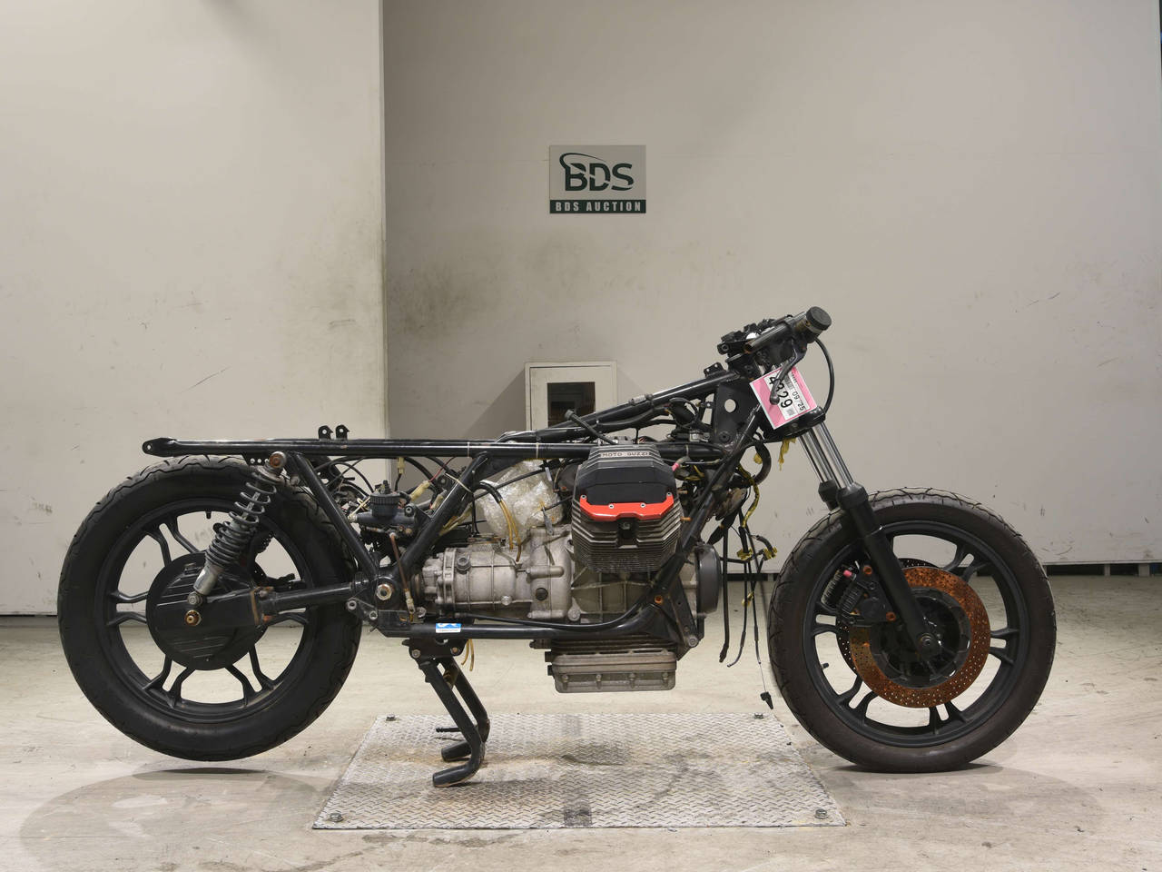 Moto Guzzi 850 LE MANS