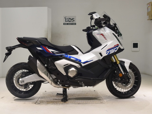 Honda X-ADV750-2