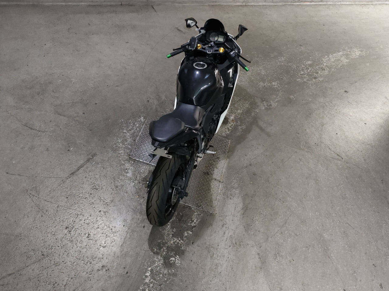 7282] Kawasaki NINJA ZX-25R - ZX250E-A20780