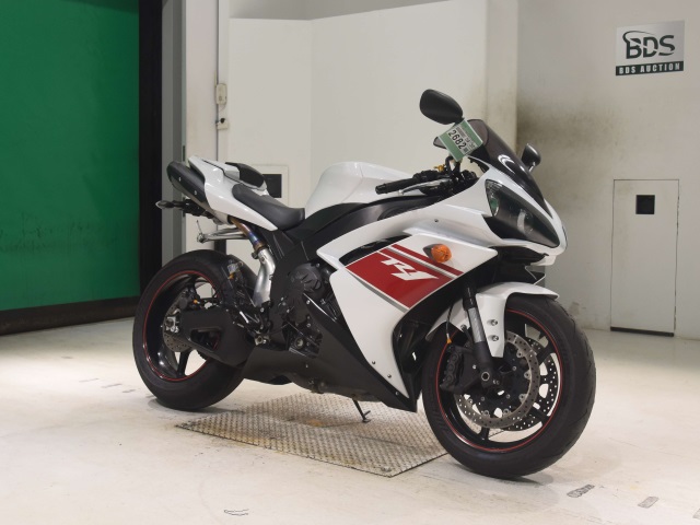 Yamaha YZF-R1 — фото 3