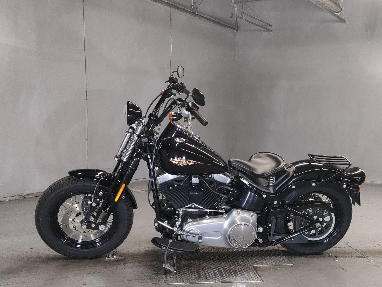 [5032] HD CROSS BONES FLSTSB1580 - 5HD1JM5EXBB016461