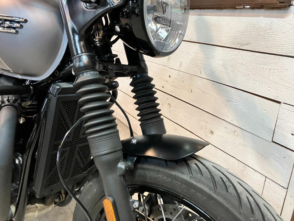 Triumph TRYANPH BONNEVILLE T120B — фото 19