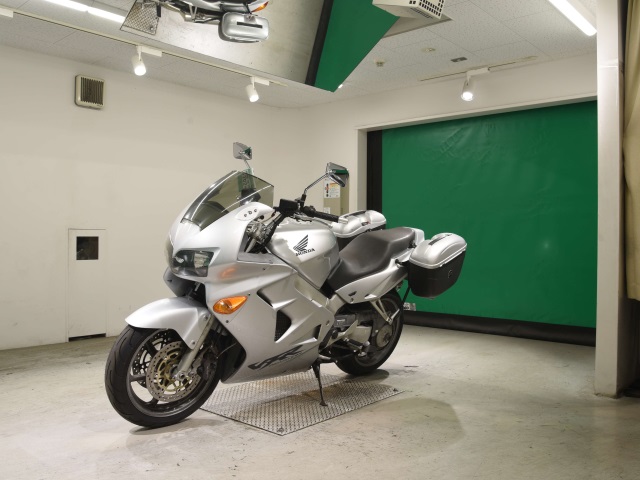 Honda VFR800F — фото 4
