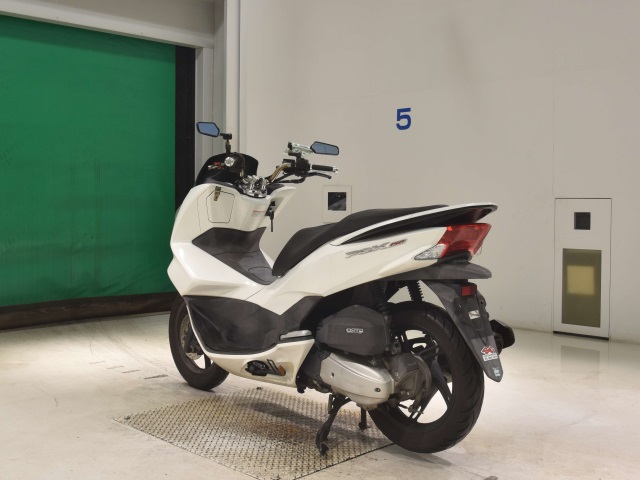 Honda PCX150 — фото 6