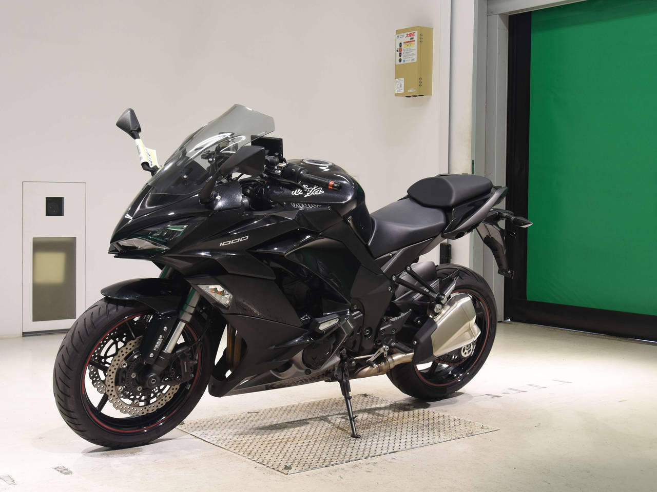 5479] Kawasaki NINJA1000A - ZXT00W-007036