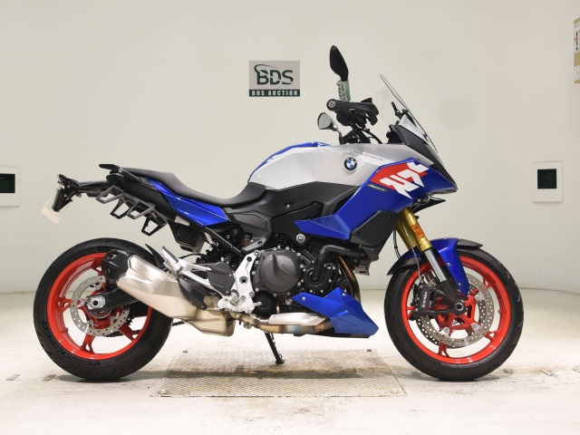 BMW F900XR