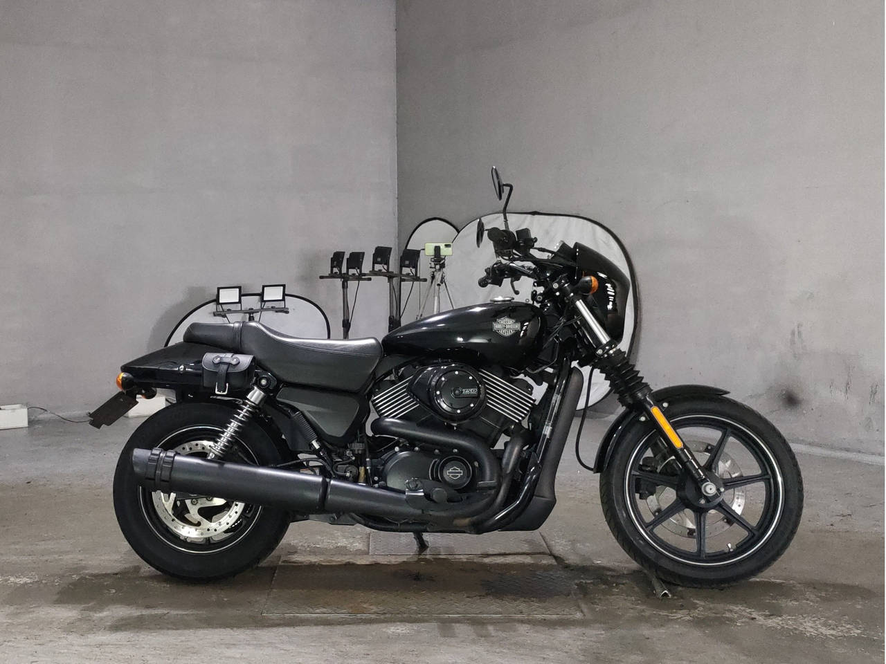 HD STREET XG750, zdjęcie 1