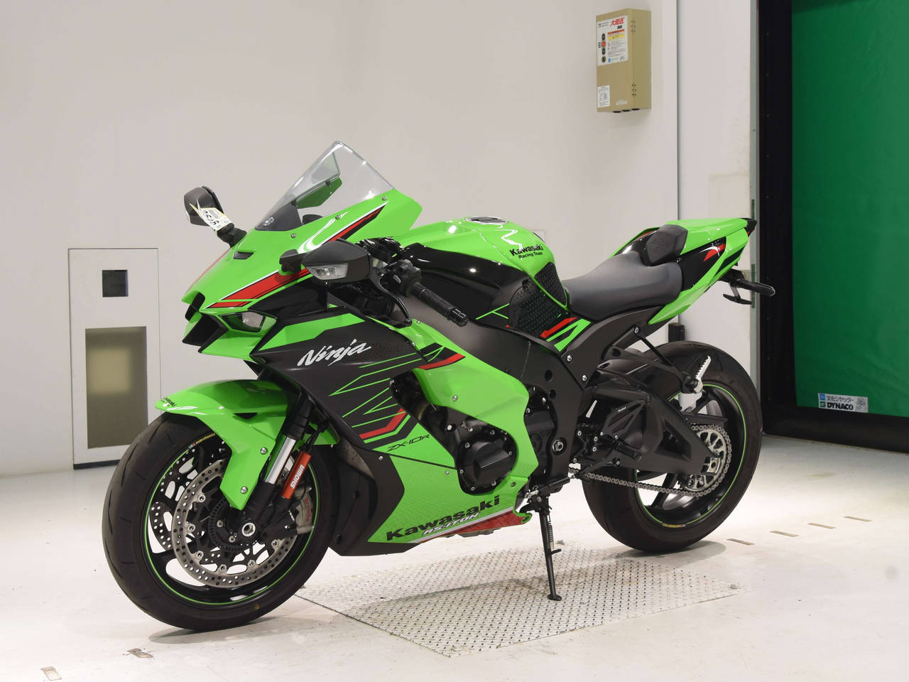2546] Kawasaki NINJA ZX-10RA - ZXT02L-011265