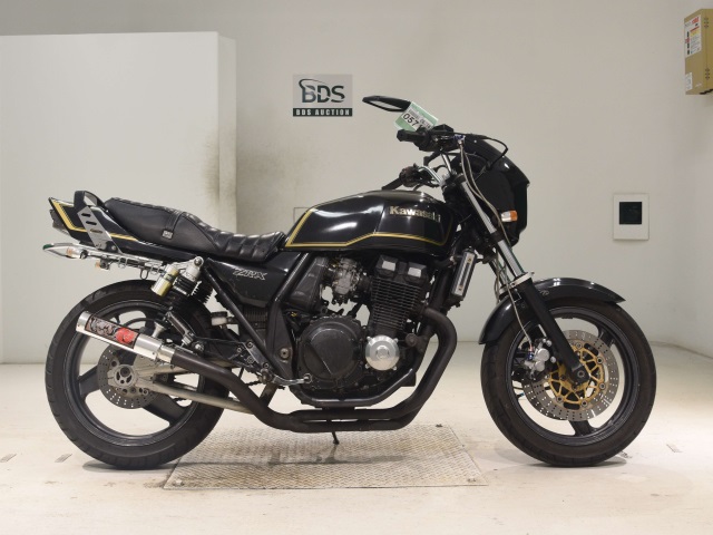 Kawasaki ZRX 400