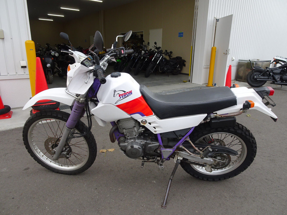 Yamaha SEROW XT225 — фото 2