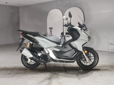 Honda ADV 160